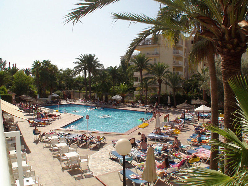 Globales Palmanova Hotel ภายนอก รูปภาพ
